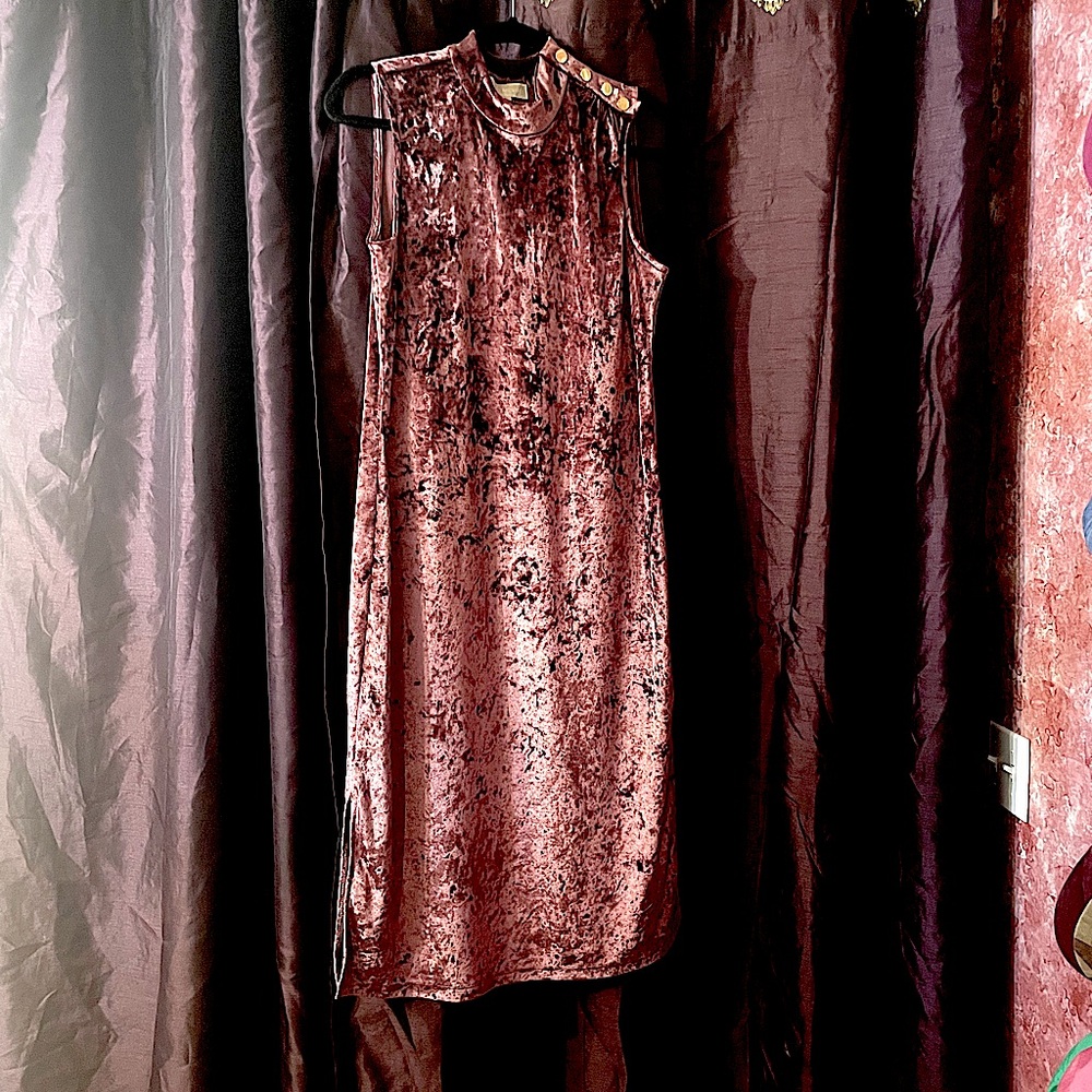 Holiday dress